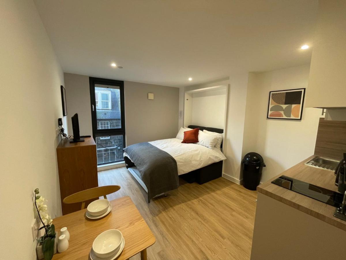 Chic Apartments And Studios At The Point In Aberdeen Esterno foto