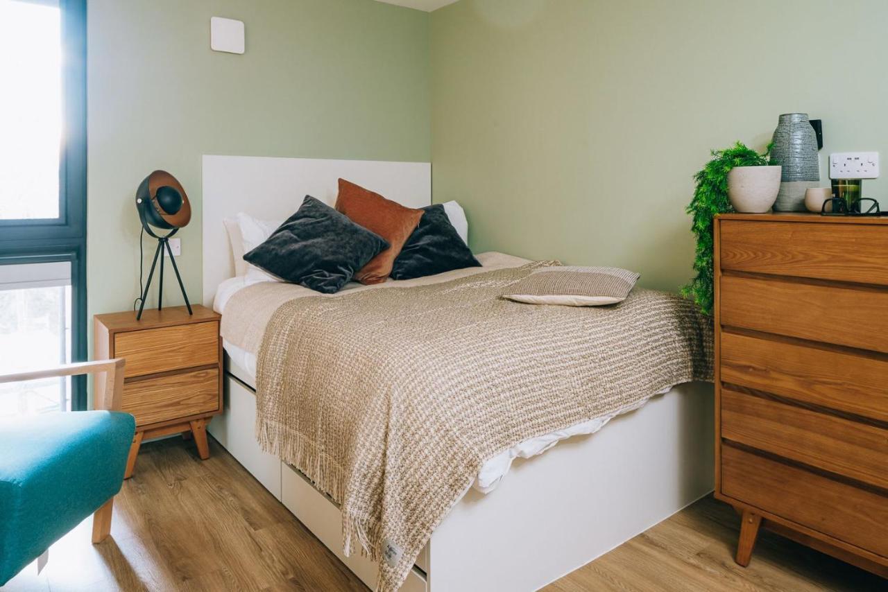 Chic Apartments And Studios At The Point In Aberdeen Esterno foto
