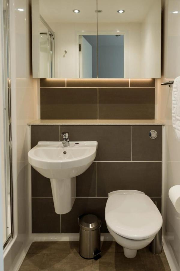 Chic Apartments And Studios At The Point In Aberdeen Esterno foto