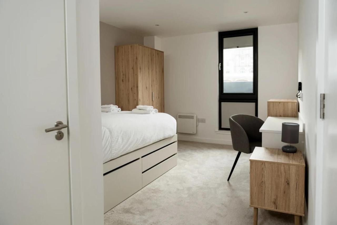 Chic Apartments And Studios At The Point In Aberdeen Esterno foto