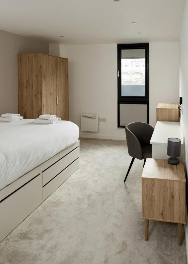 Chic Apartments And Studios At The Point In Aberdeen Esterno foto