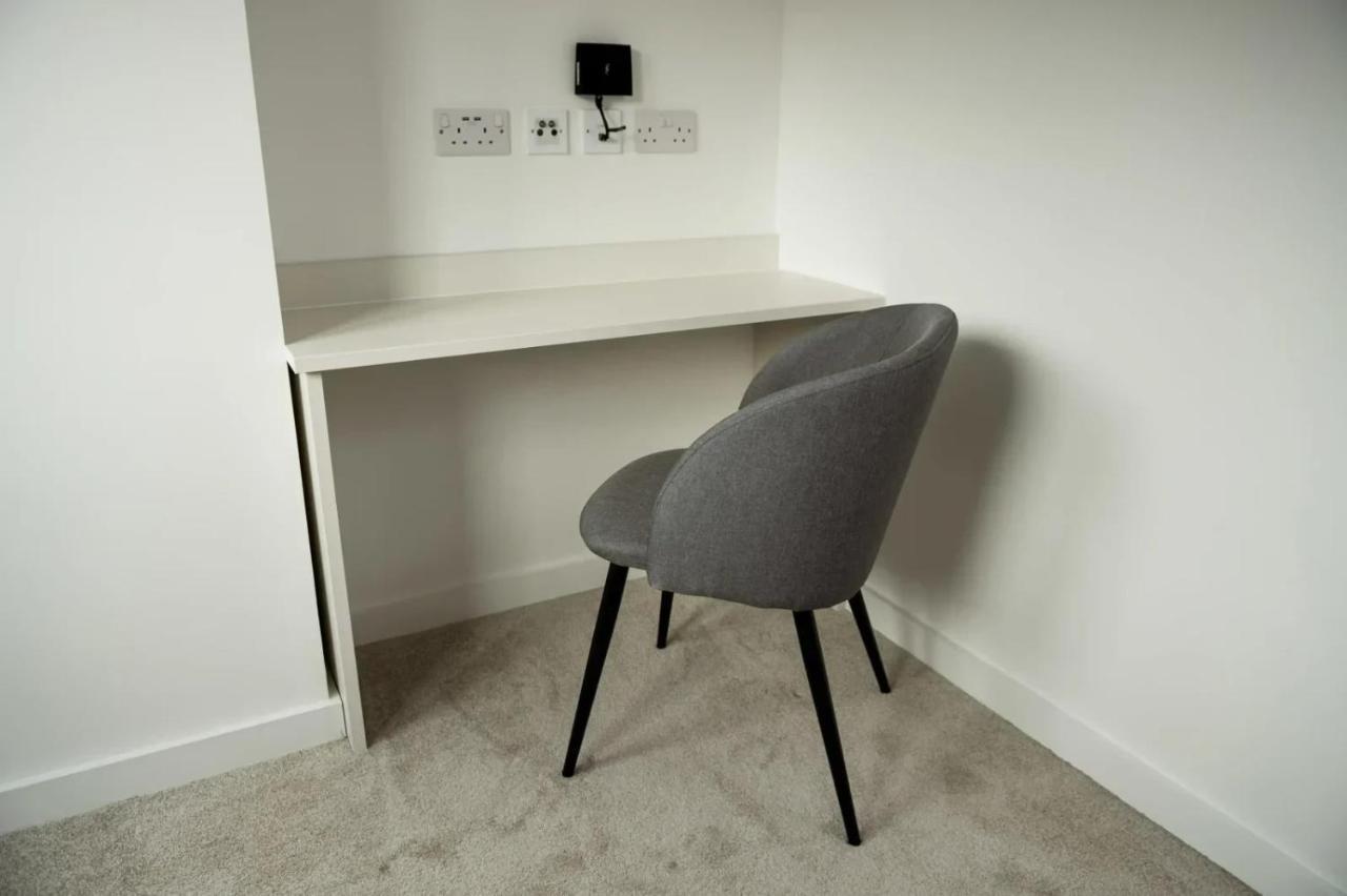 Chic Apartments And Studios At The Point In Aberdeen Esterno foto