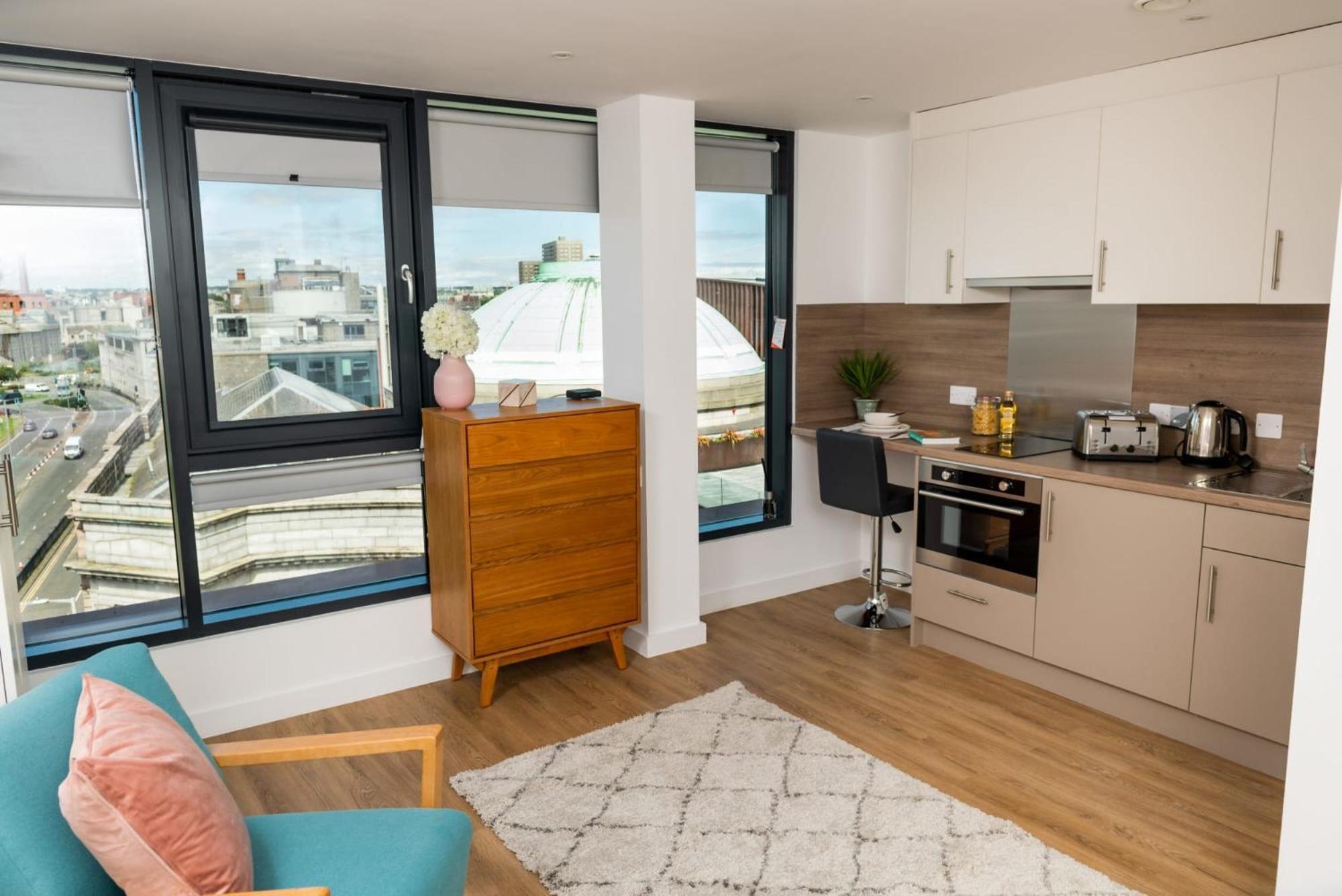Chic Apartments And Studios At The Point In Aberdeen Esterno foto